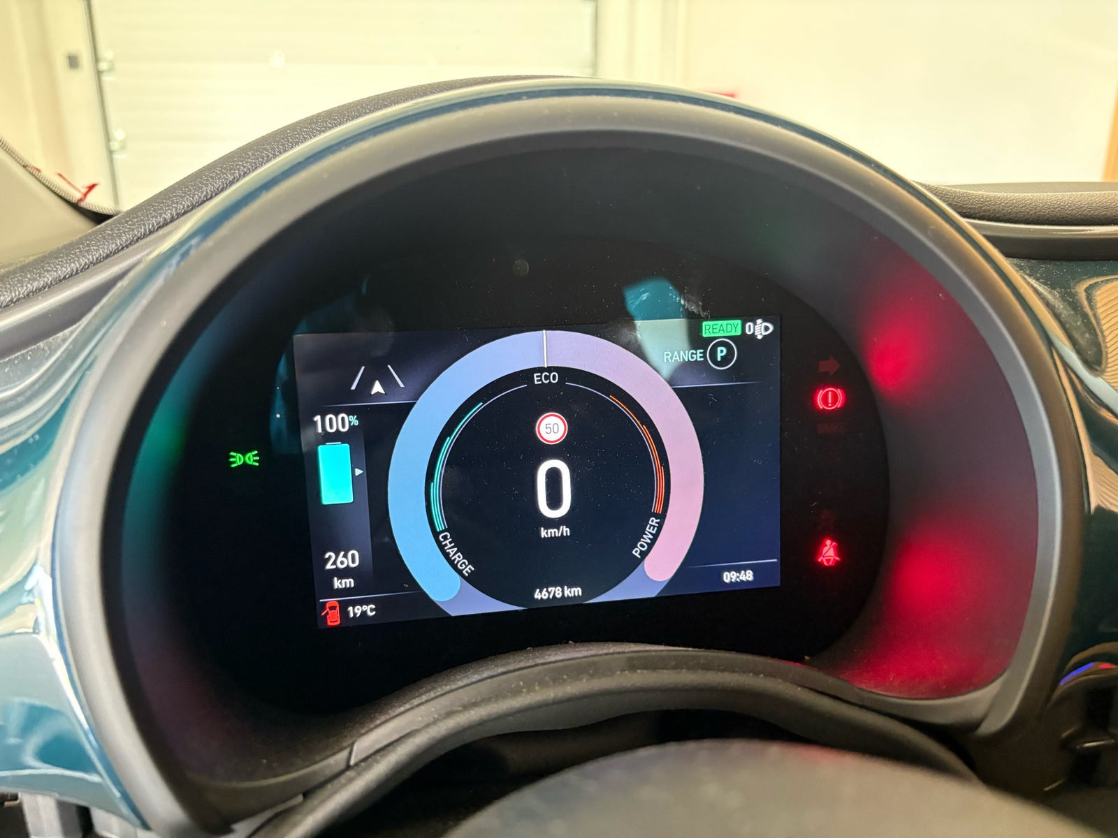 Blå Fiat 500e fra 2022