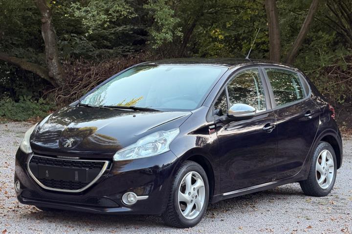 undefined Peugeot 208 fra 2012