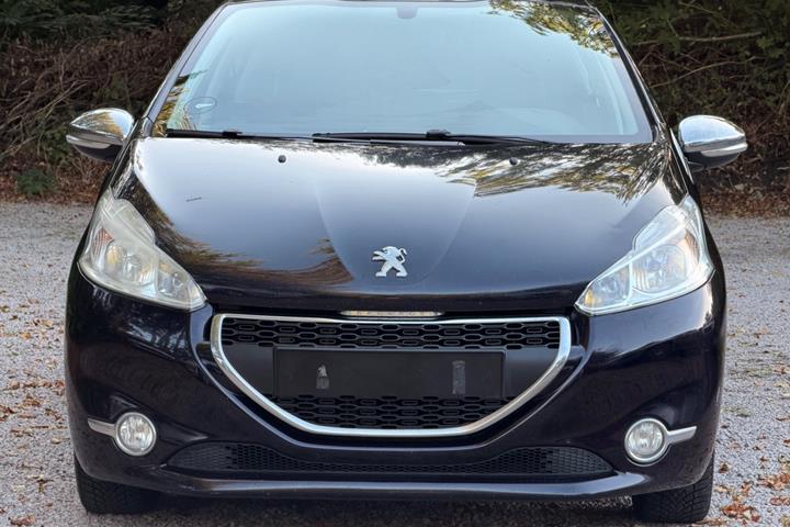 undefined Peugeot 208 fra 2012
