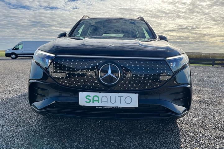 Sort Mercedes EQB250+ fra 2024