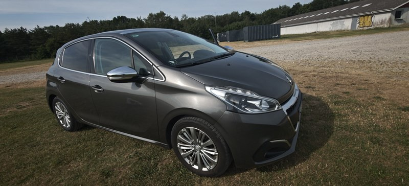 Peugeot 208 1.6 BlueHDI 100 hk 5D