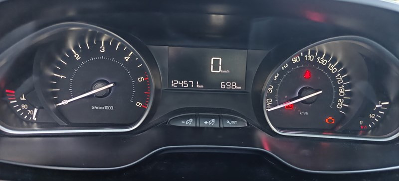 undefined Peugeot 208 fra 2018