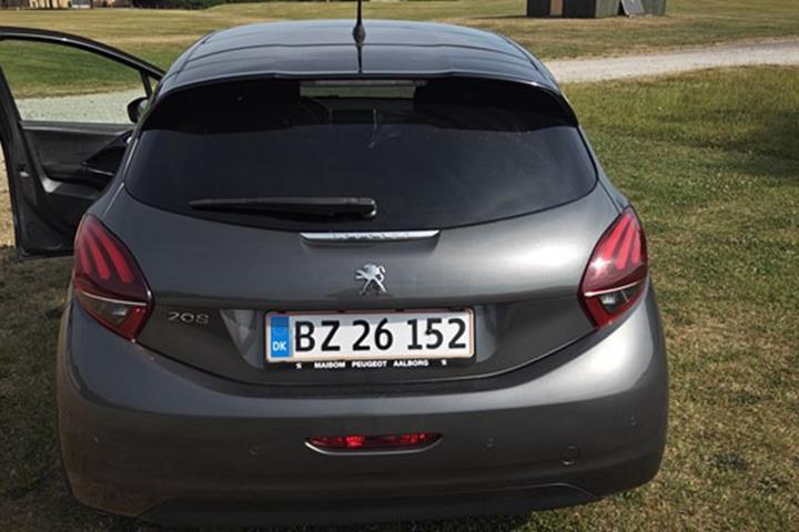 undefined Peugeot 208 fra 2018