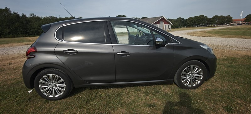 undefined Peugeot 208 fra 2018