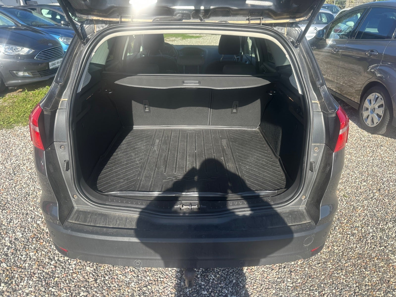 Grå Ford Focus fra 2016