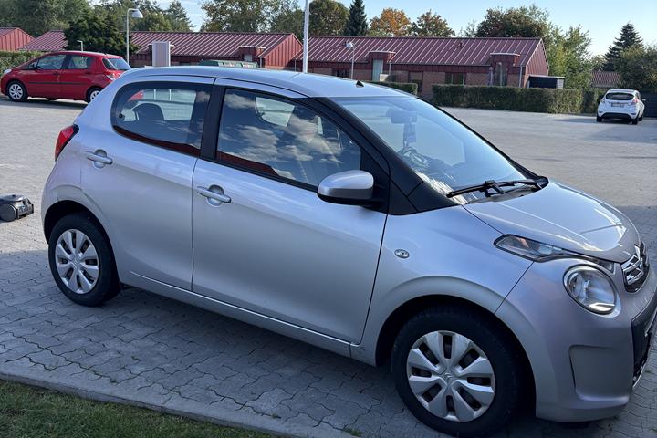 Grå Citroën C1 fra 2018