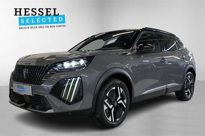 Grå Peugeot e-2008 fra 2024 set udefra
