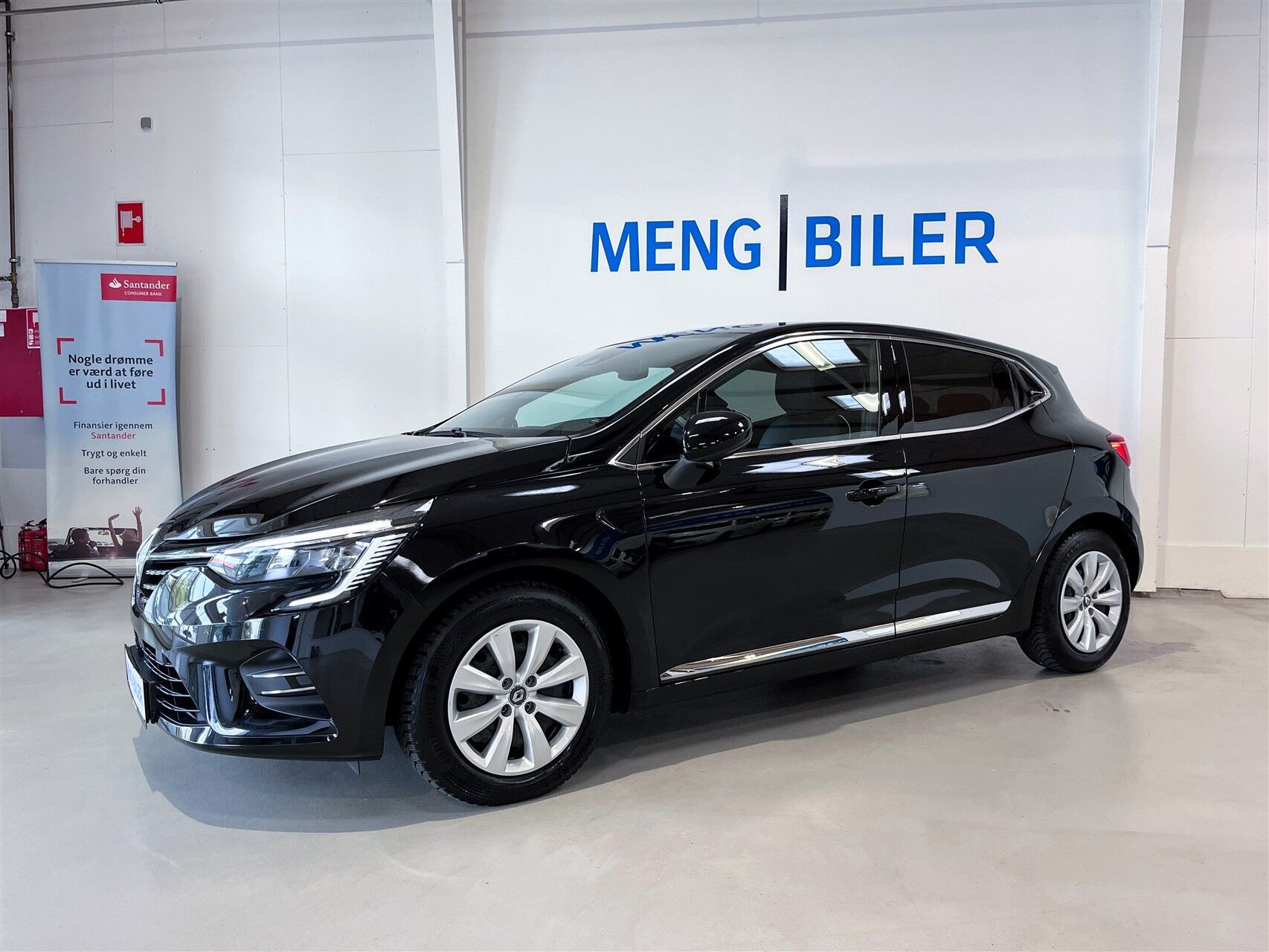 Sort Renault Clio fra 2023
