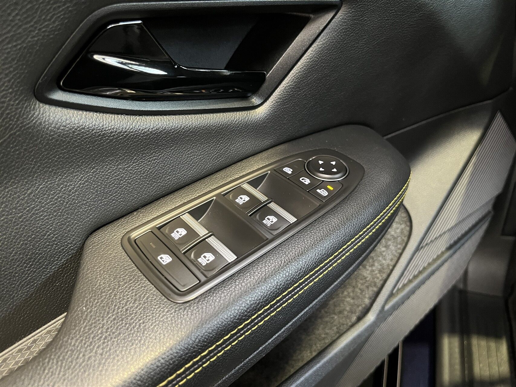 Blå Renault Mégane fra 2024