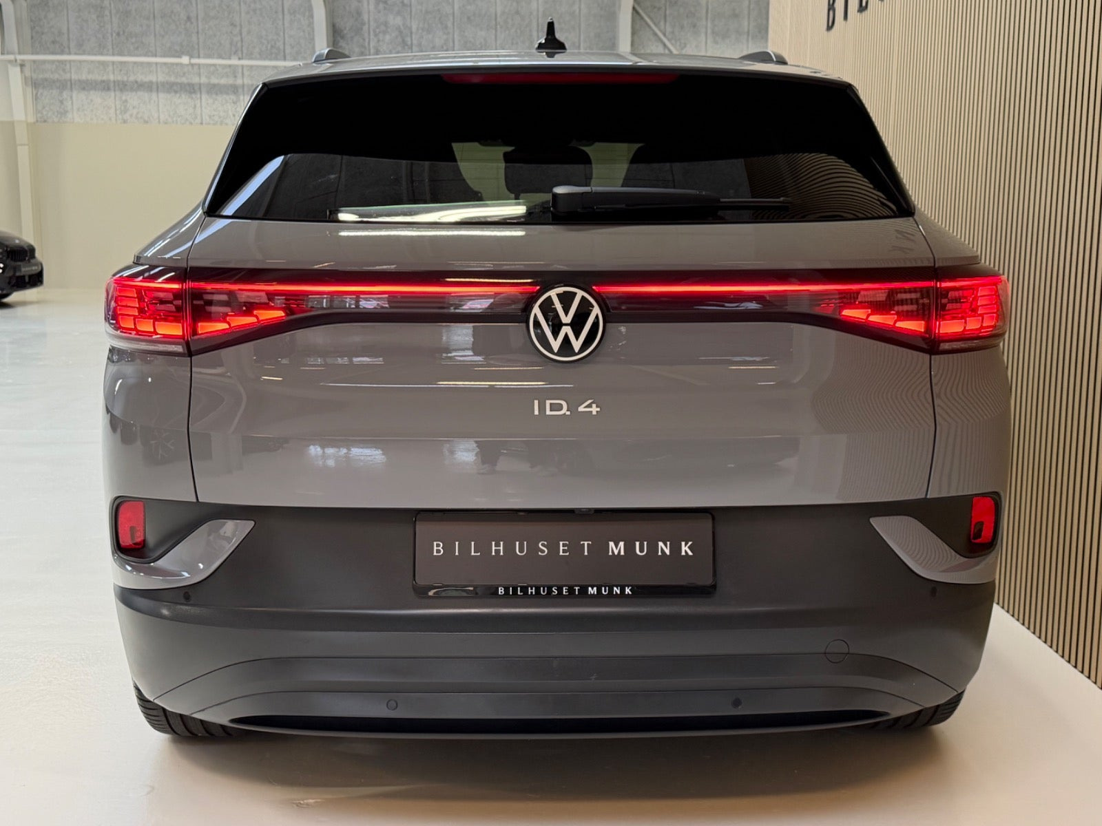 Grå VW ID.4 fra 2023