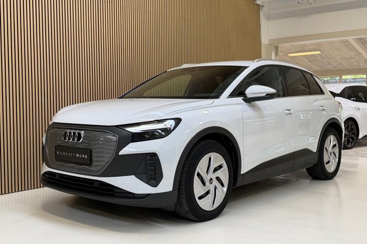 Hvid Audi Q4 e-tron fra 2023