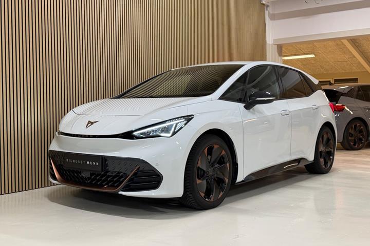 Hvid Cupra Born fra 2024