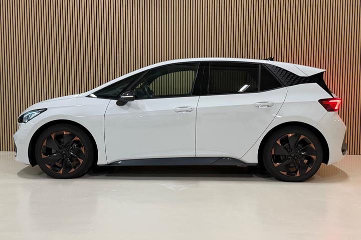 Hvid Cupra Born fra 2024