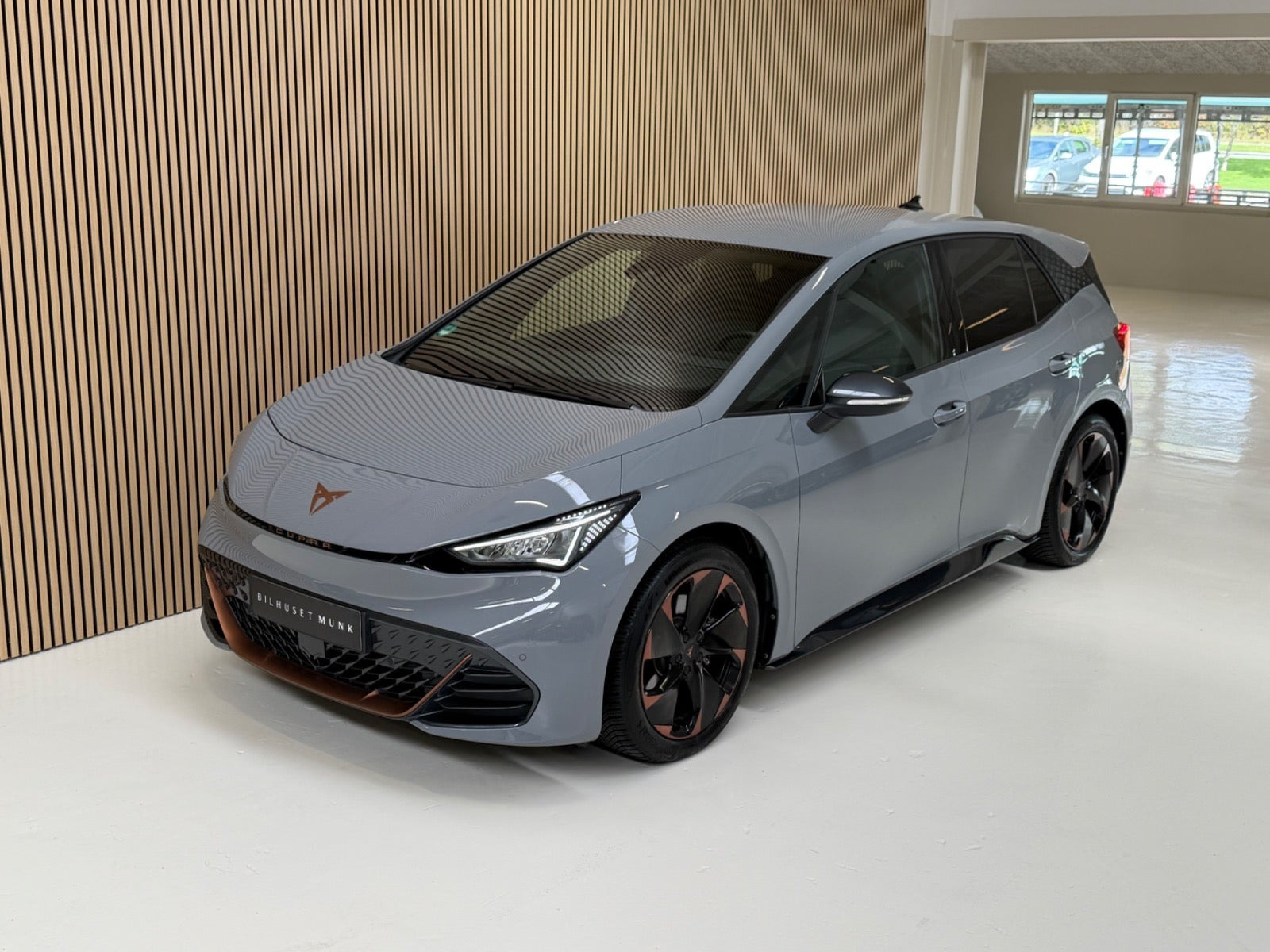 Grå Cupra Born fra 2024
