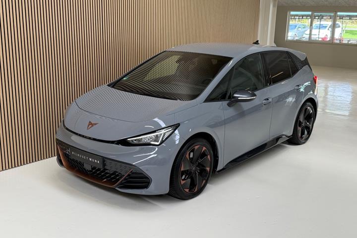 Grå Cupra Born fra 2024