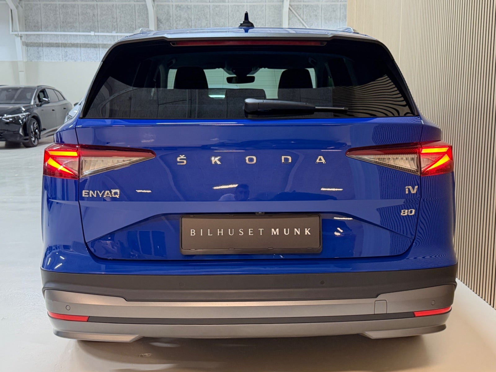 Blå Skoda Enyaq fra 2022