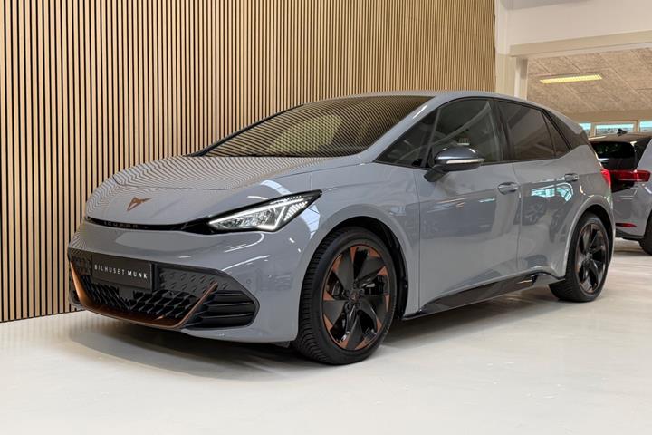 Grå Cupra Born fra 2024