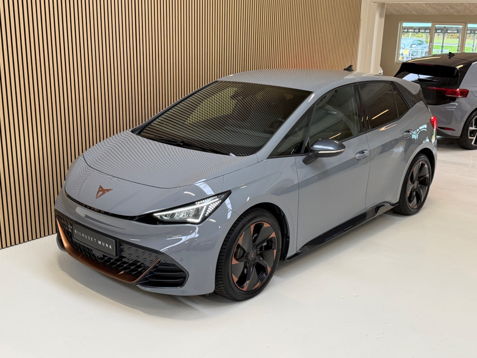 Grå Cupra Born fra 2024