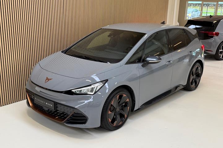 Grå Cupra Born fra 2024