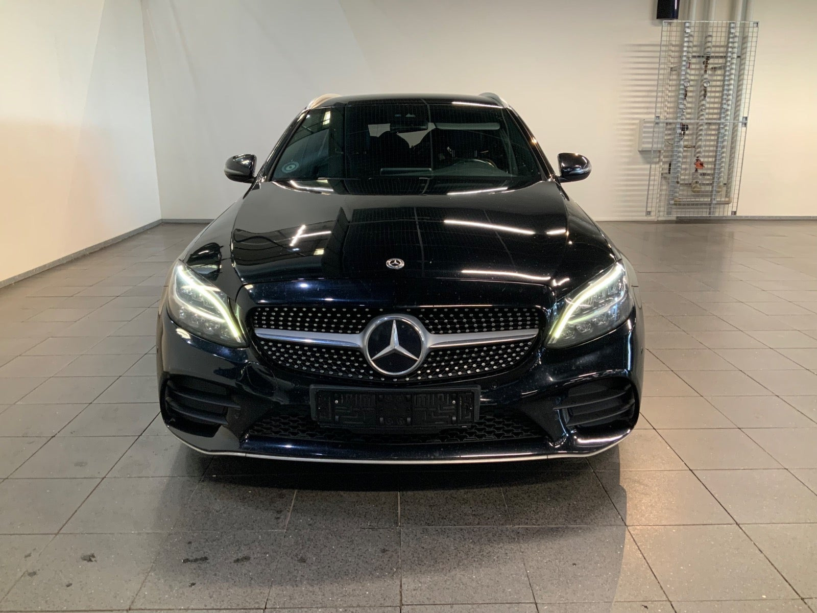 Sort Mercedes C220 d fra 2019