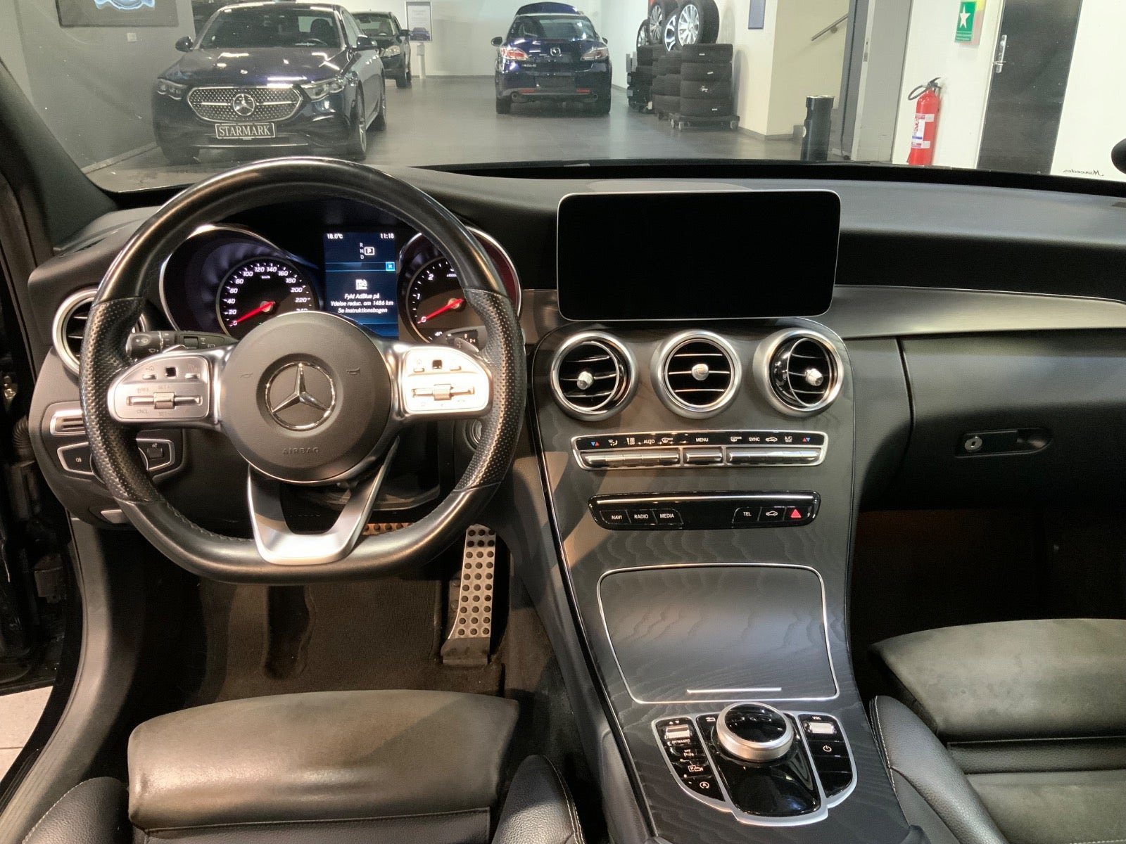 Sort Mercedes C220 d fra 2019