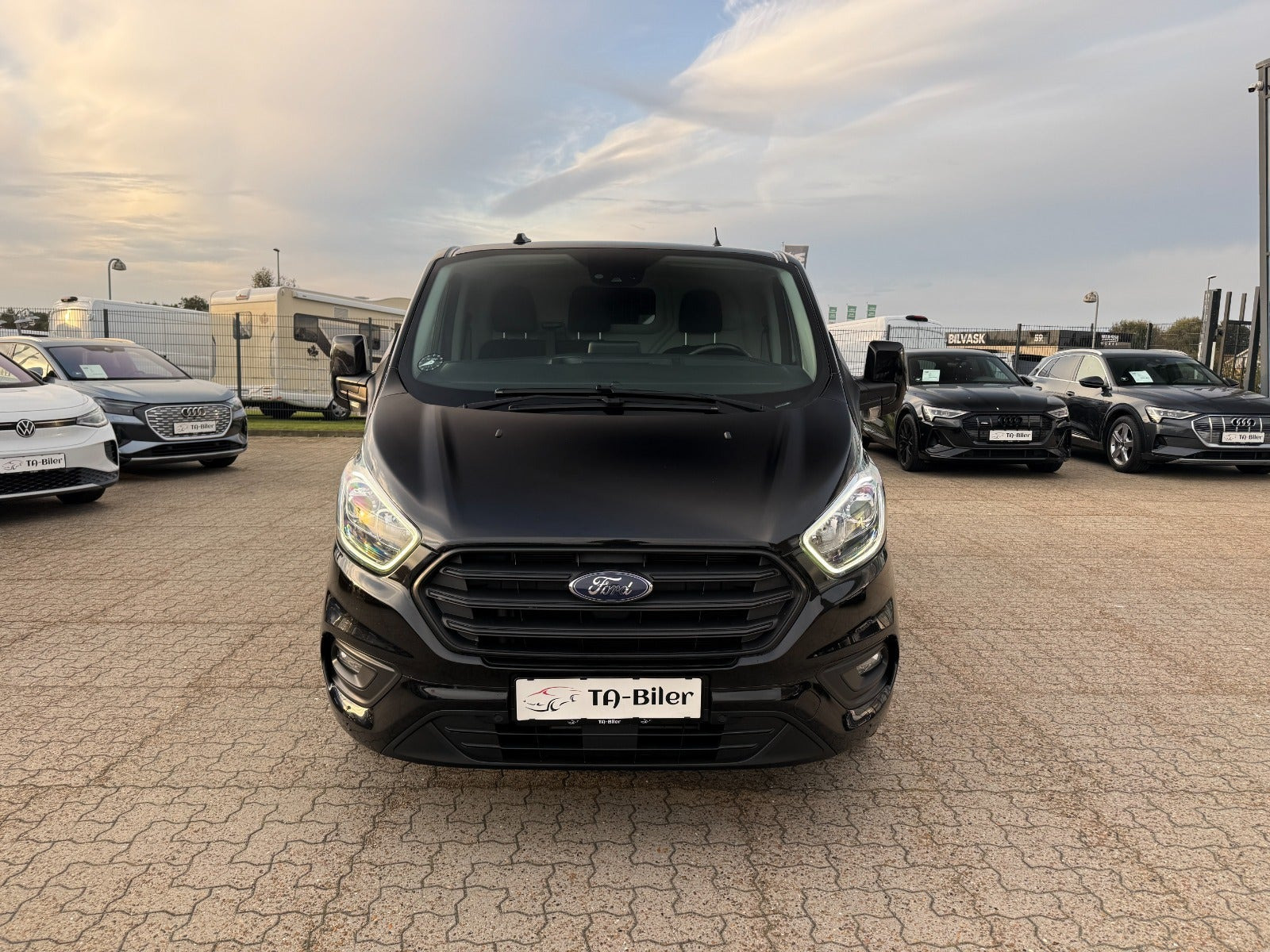 Sort Ford Transit Custom 280 L1 fra 2021