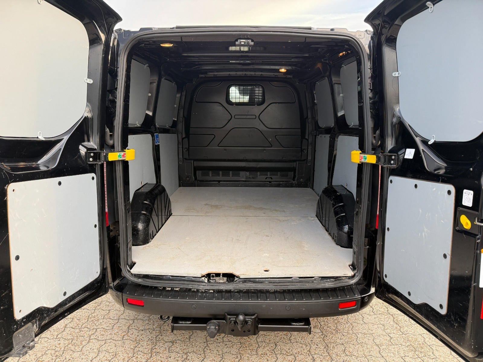 Sort Ford Transit Custom 280 L1 fra 2021