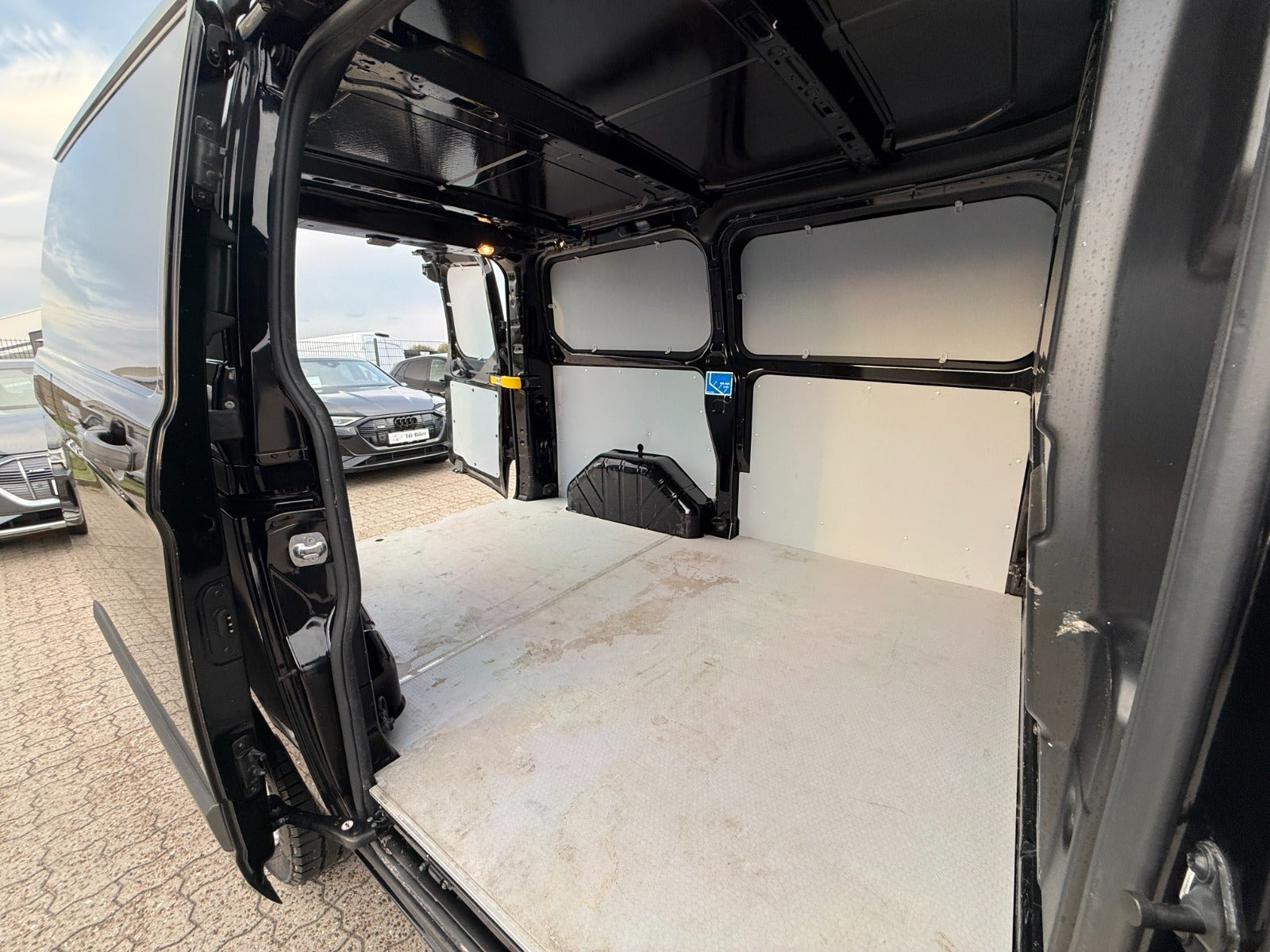 Sort Ford Transit Custom 280 L1 fra 2021