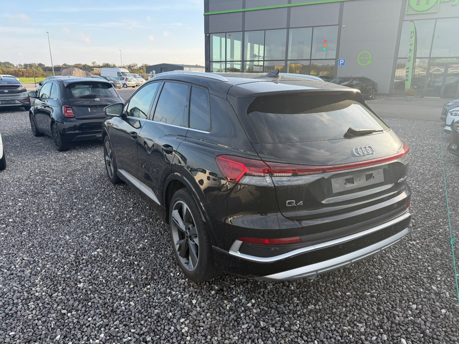 Sort Audi Q4 e-tron fra 2024