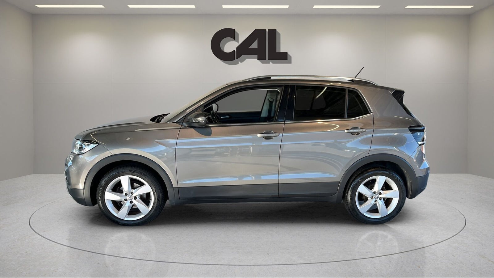 Grå VW T-Cross fra 2020