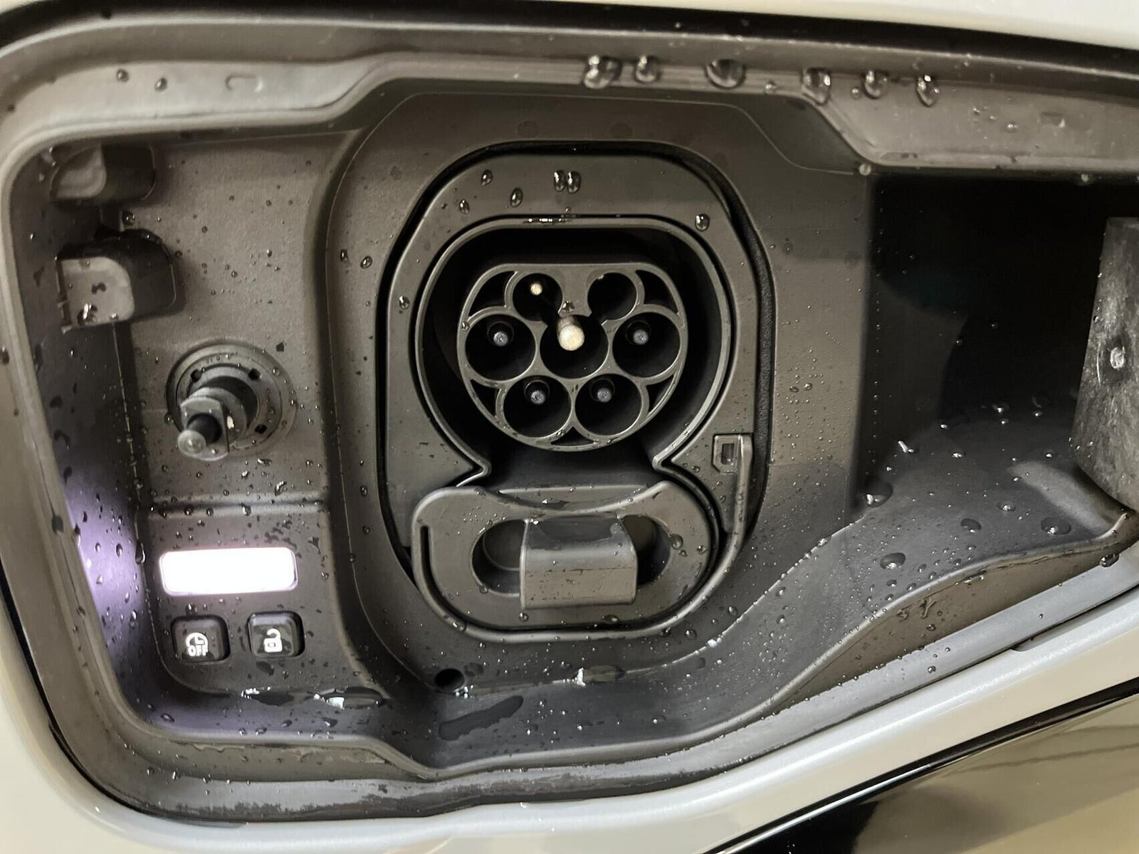 Grå Renault Megane E-Tech fra 2026