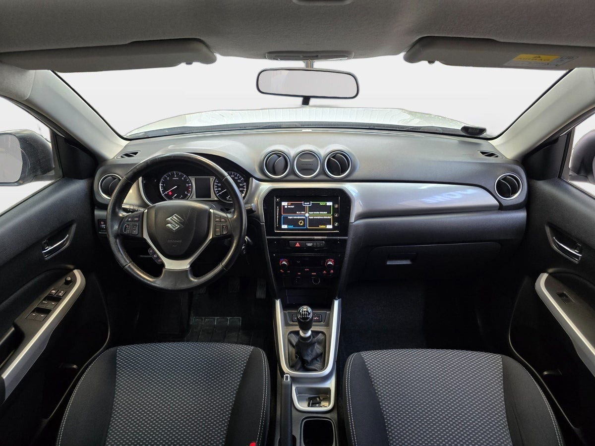 Hvid Suzuki Vitara fra 2015