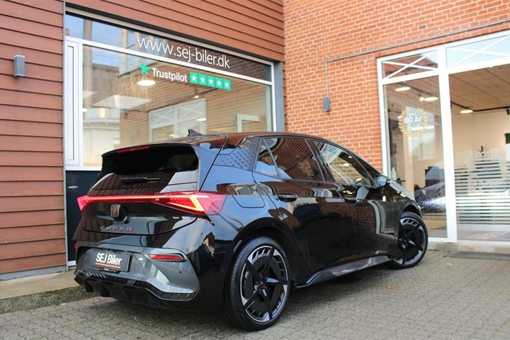 Sort Cupra Born fra 2025