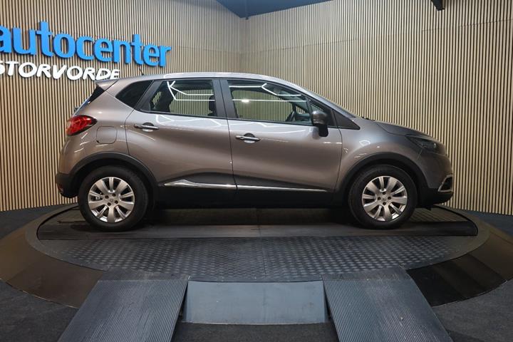 Grå Renault Captur fra 2013