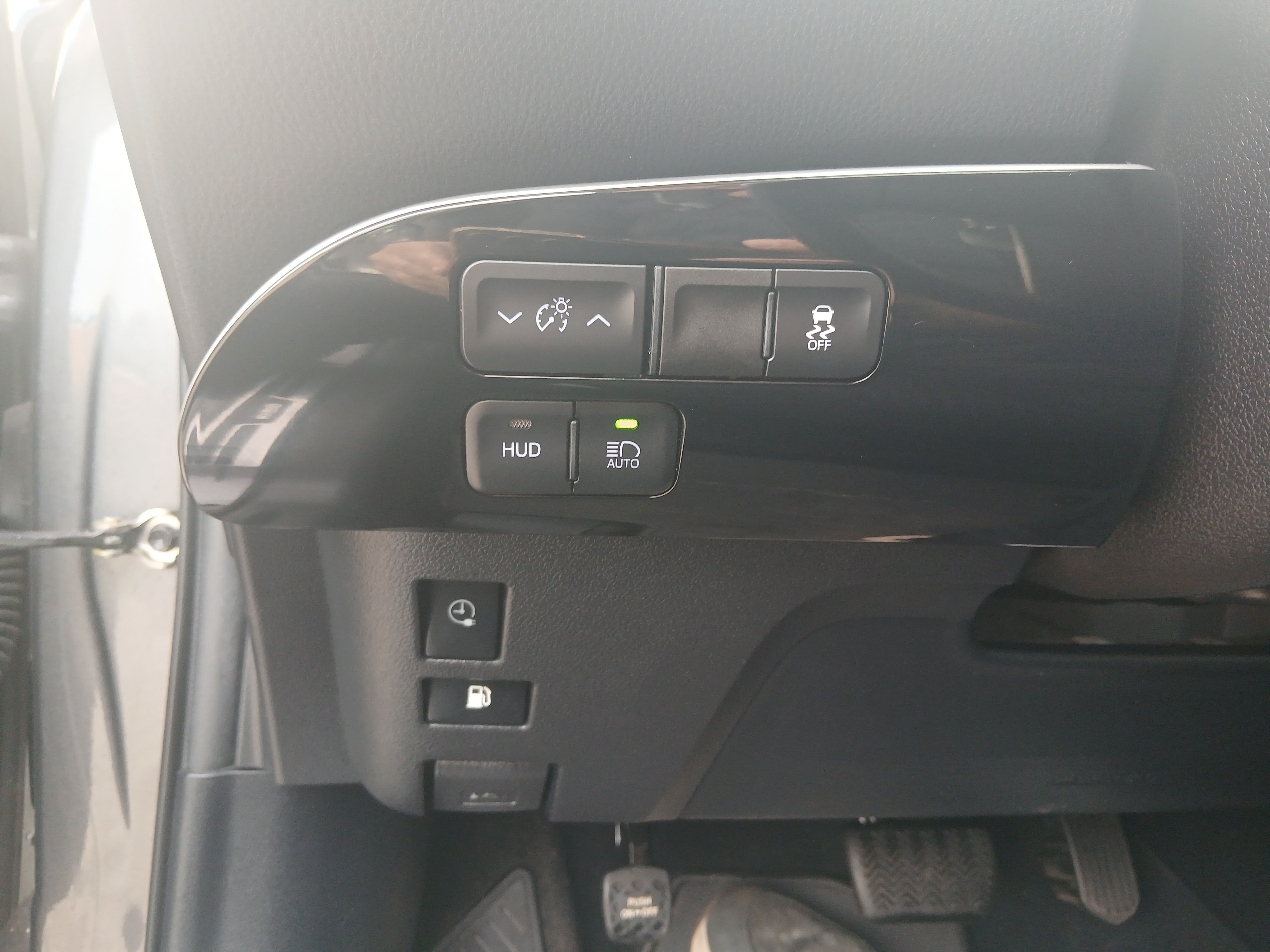 Grå Toyota Prius Plug-in fra 2018
