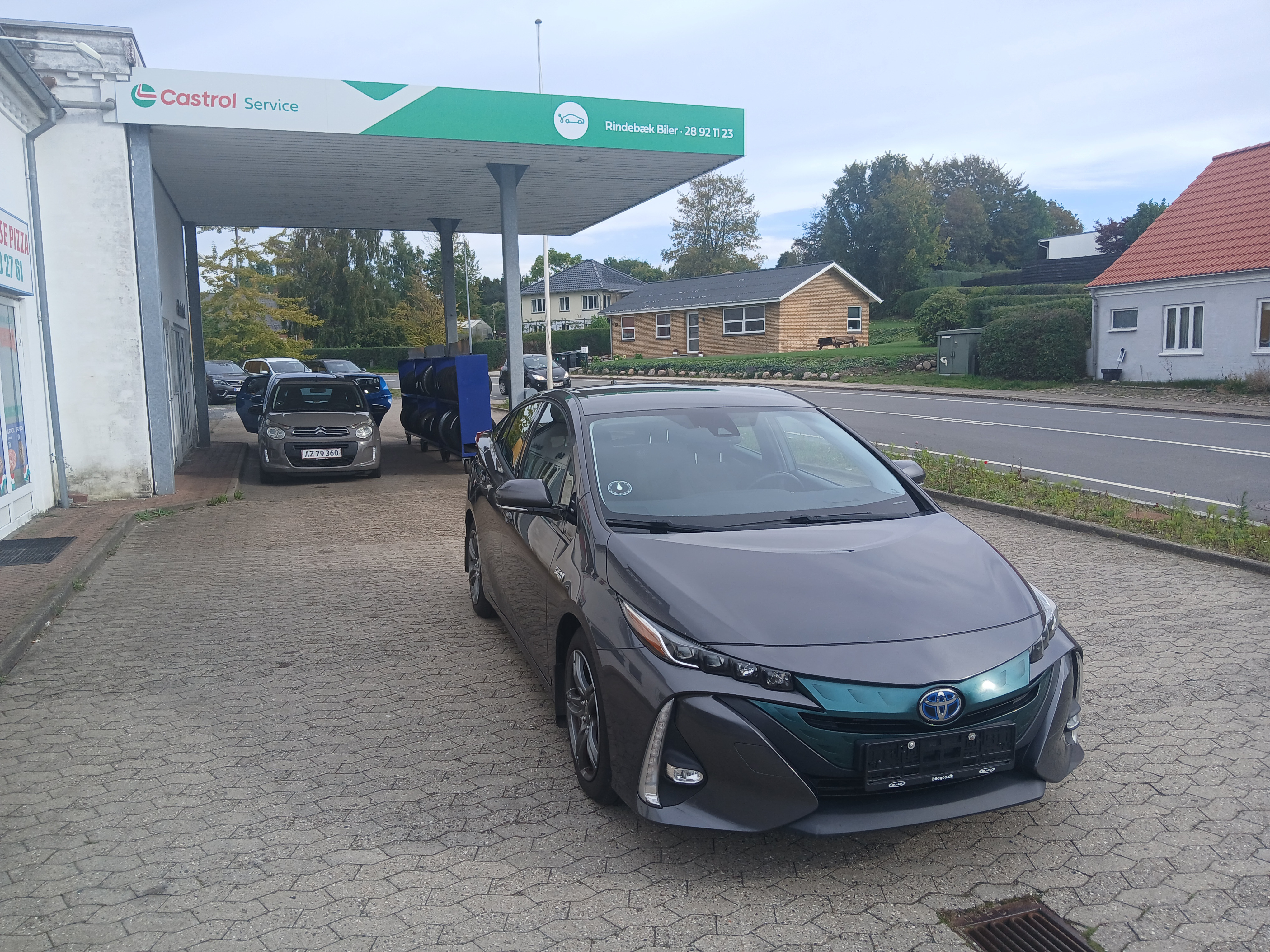 Grå Toyota Prius Plug-in fra 2018