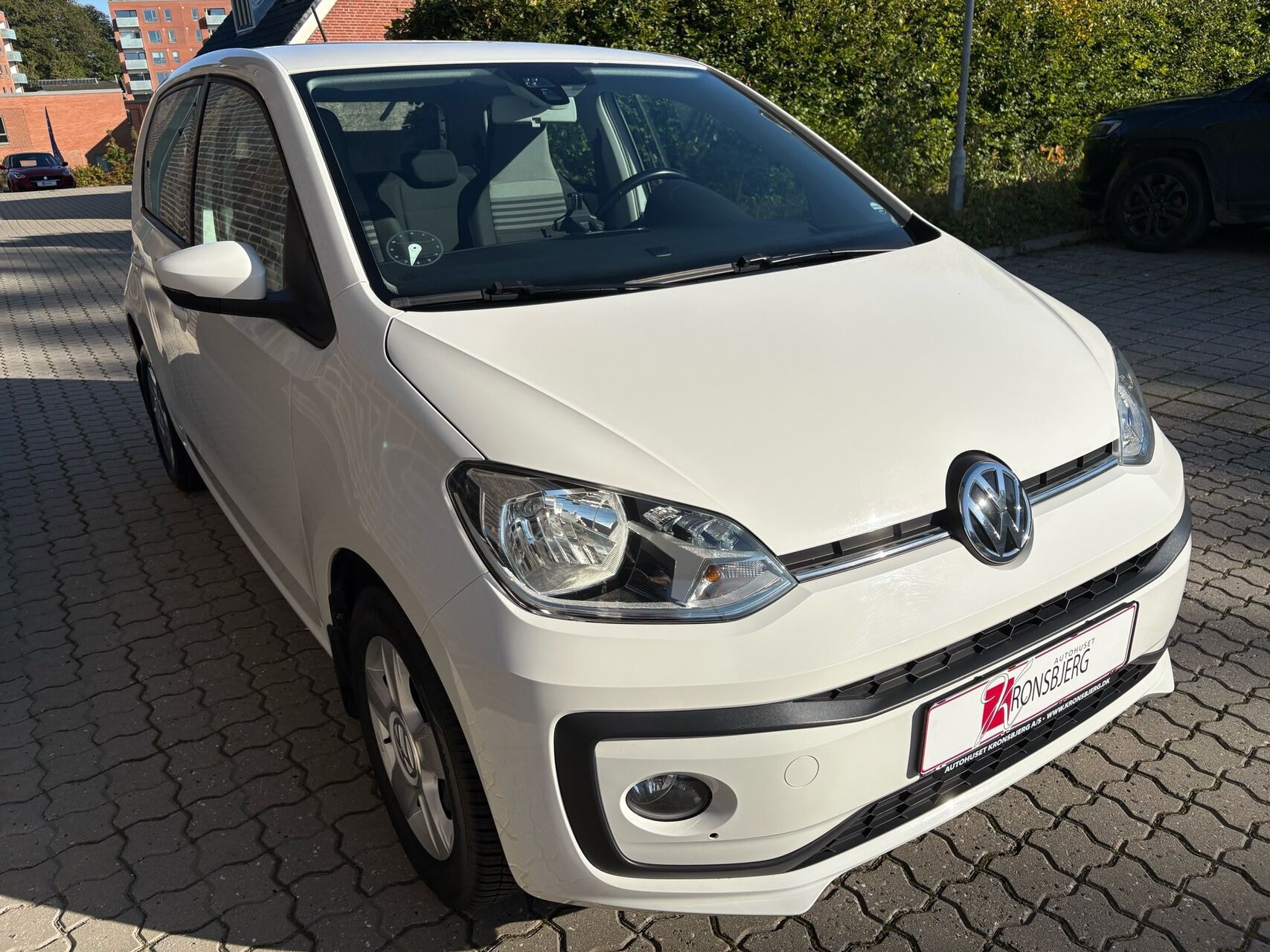 Hvid VW UP! fra 2019