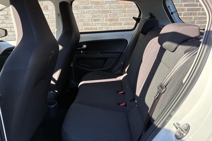 Hvid VW UP! fra 2019