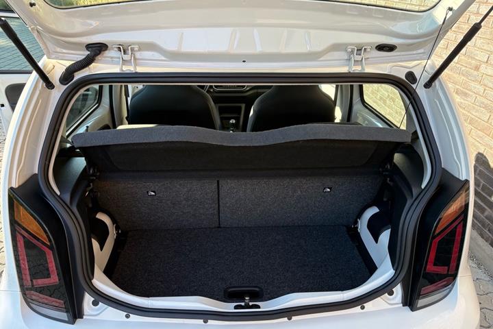 Hvid VW UP! fra 2019