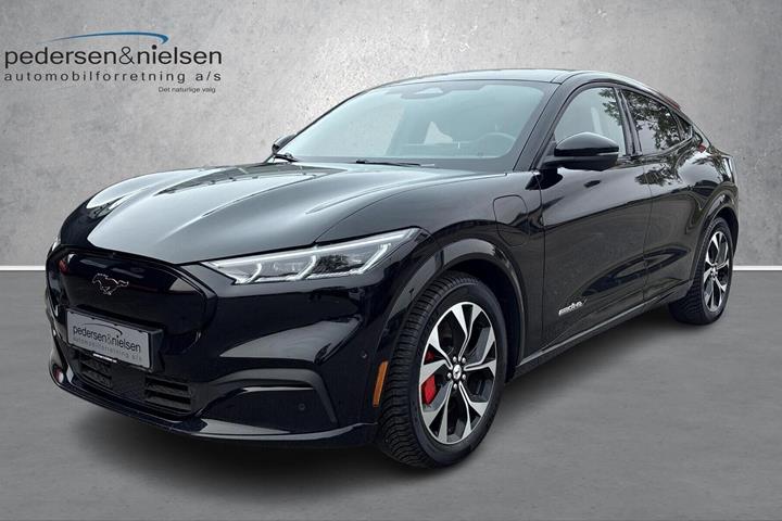 Sort Ford Mustang Mach-E fra 2021