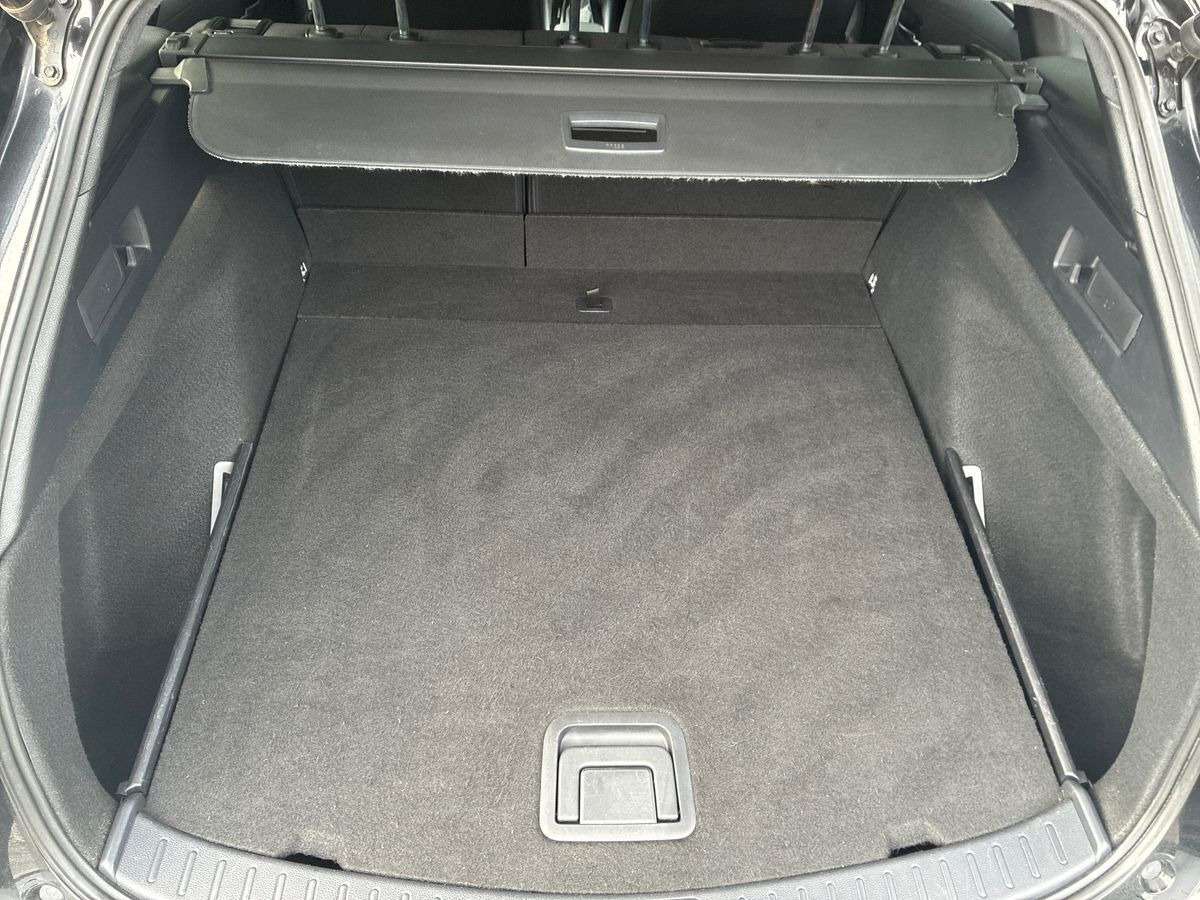 Sort Toyota Corolla fra 2021