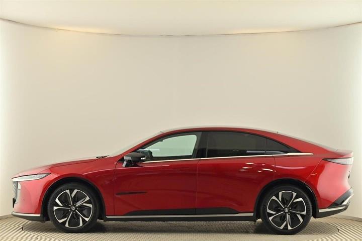 Rød Mazda 6e fra 2026