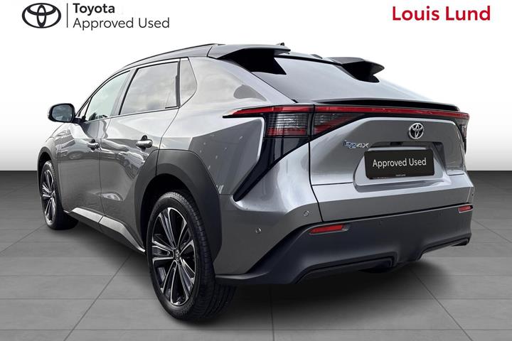 Grå Toyota BZ4X fra 2025