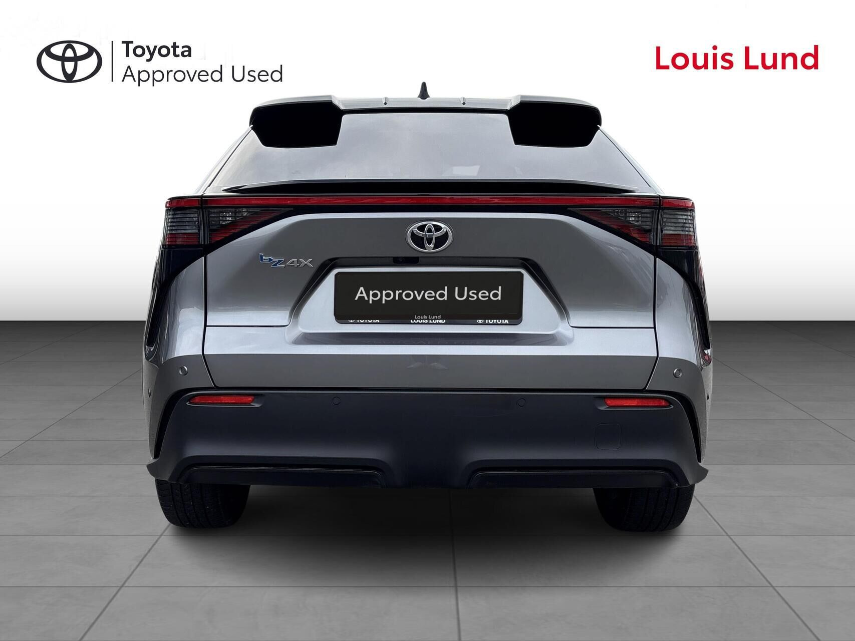 Grå Toyota BZ4X fra 2025