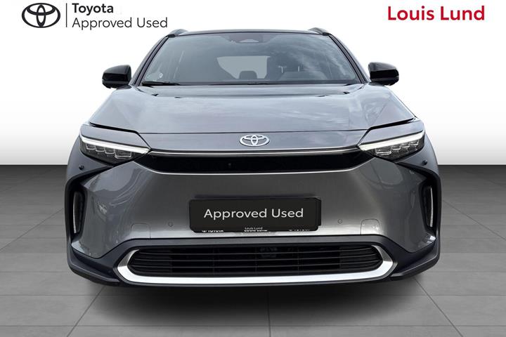Grå Toyota BZ4X fra 2025