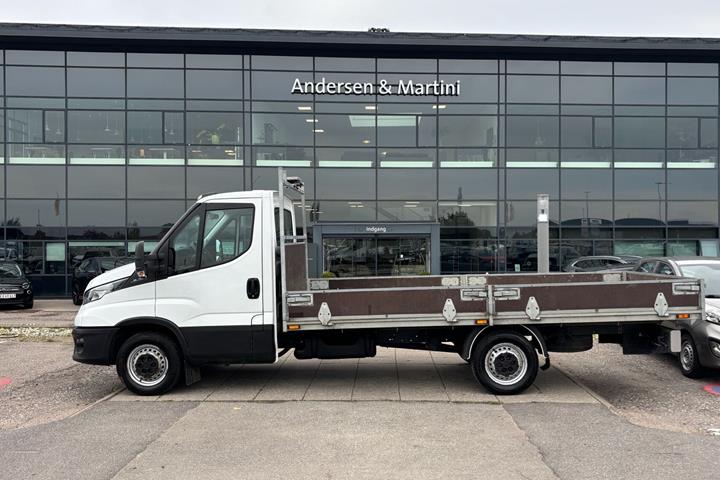Hvid Iveco Daily fra 2021