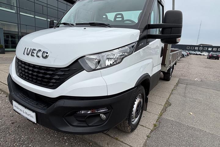 Hvid Iveco Daily fra 2021