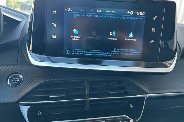 Grå Peugeot 208 fra 2020