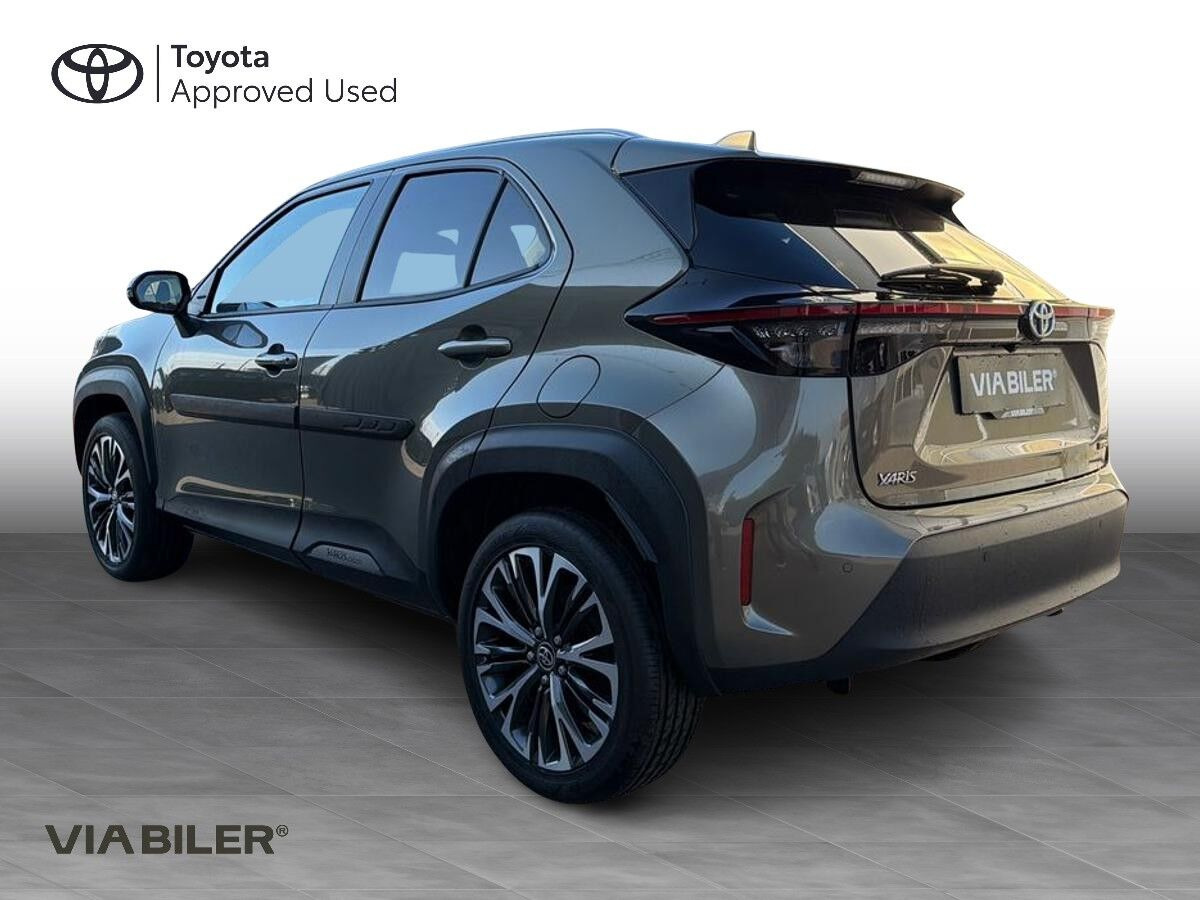 Bronze Toyota Yaris Cross fra 2022