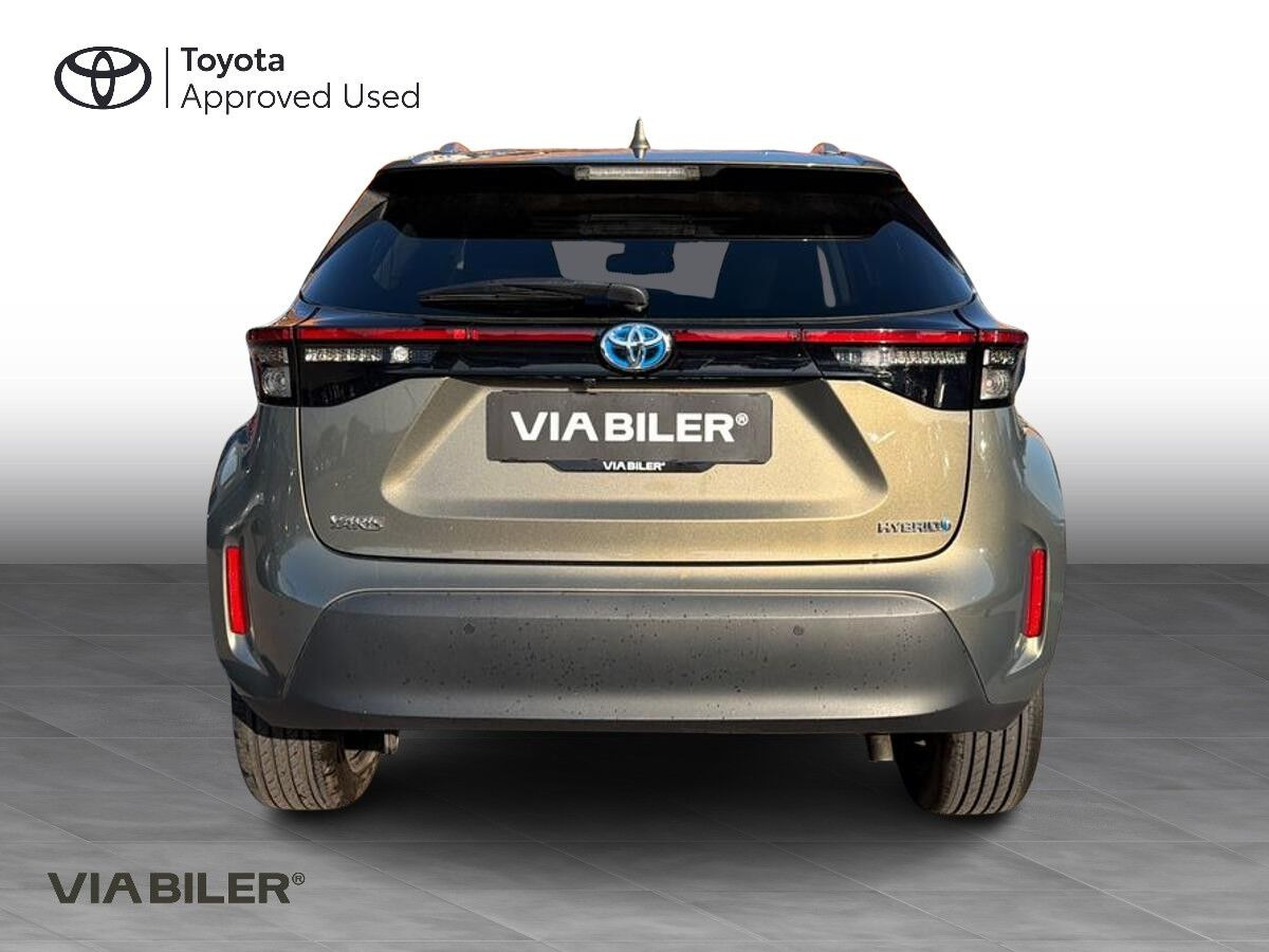 Bronze Toyota Yaris Cross fra 2022